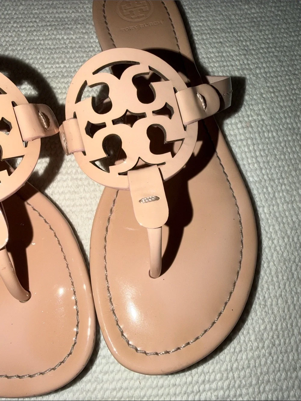 Patent Leather Thong Sandals in seashell/blush pink